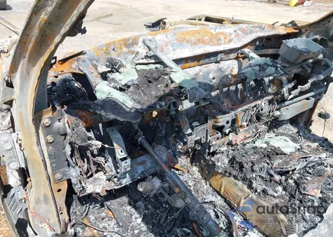 2022 Jeep Wagoneer Series Iii 4X2 from USA, damaged, VIN 1C4SJUDT2NS118113